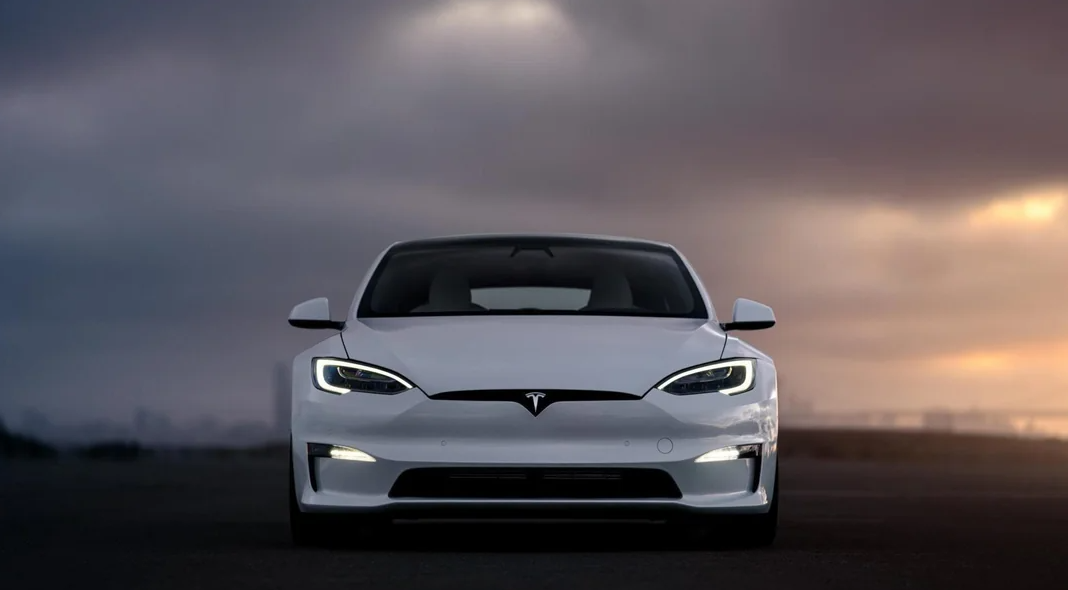 How much does a Tesla cost to charge at a charging station?